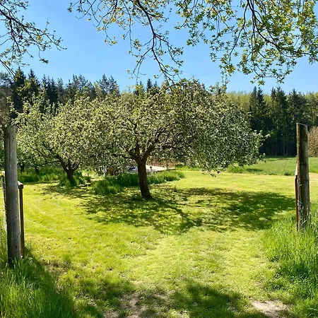 Bauwagen In Idyllischer Lage