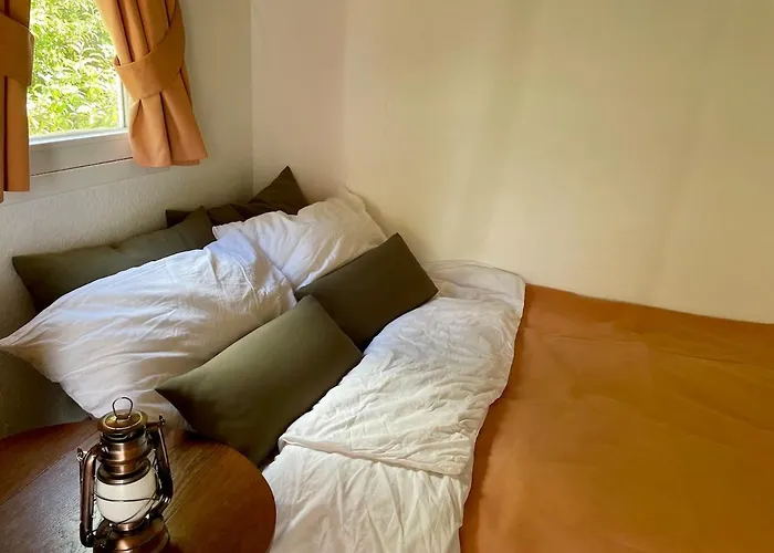 Bauwagen In Idyllischer Lage * شليتز